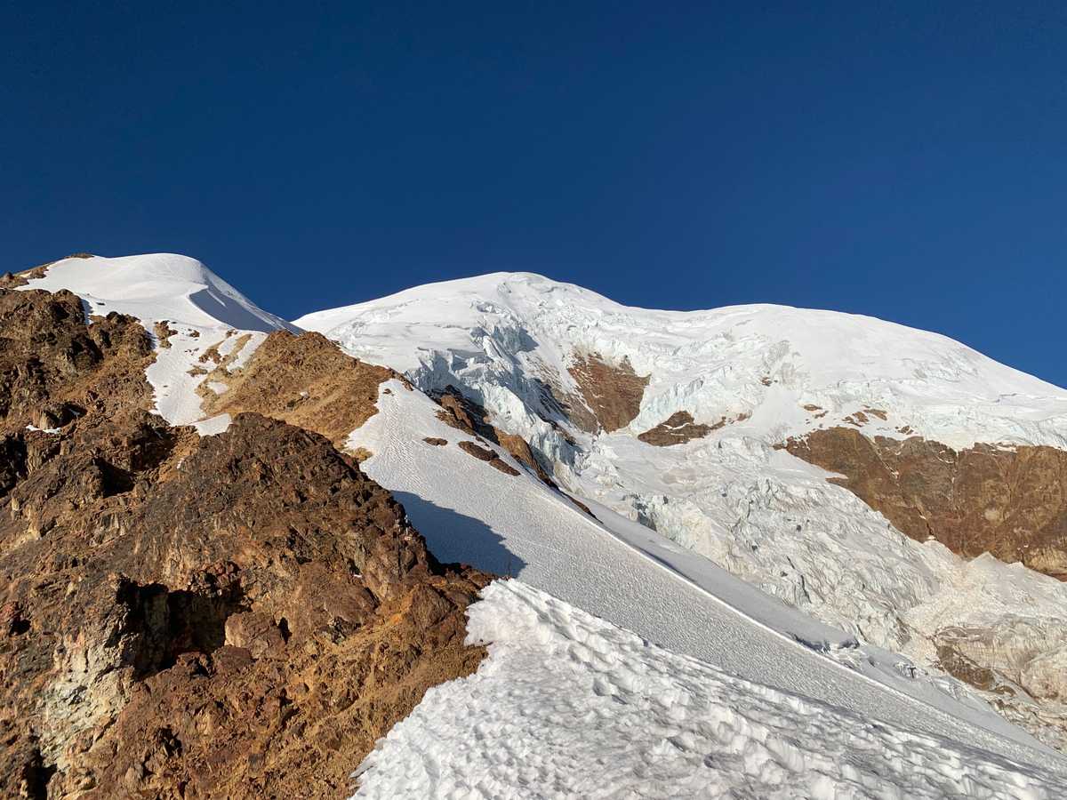 The view of the Illimani summit from Nido de Condores